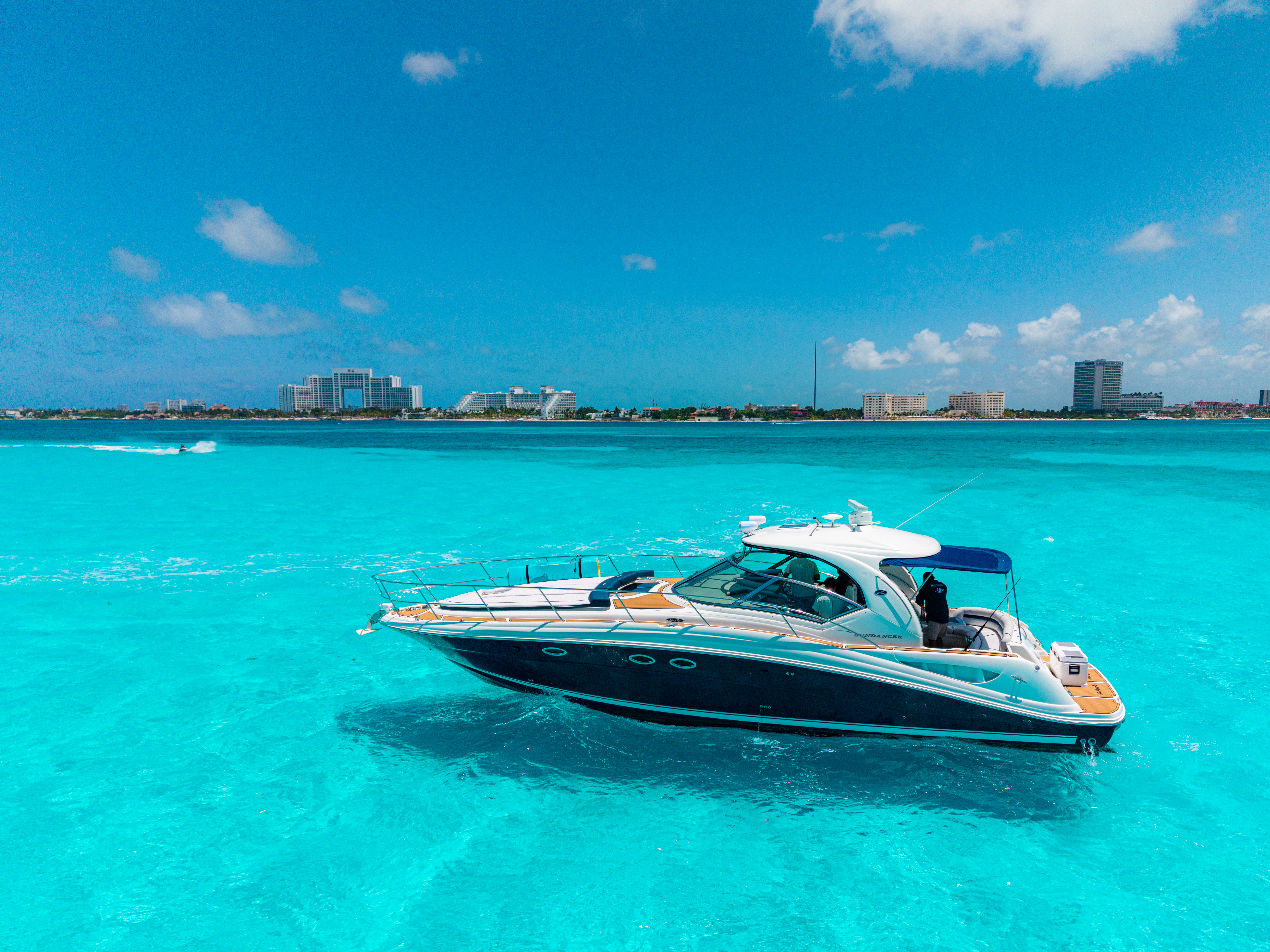 Renta del yate Calypso en Cancún