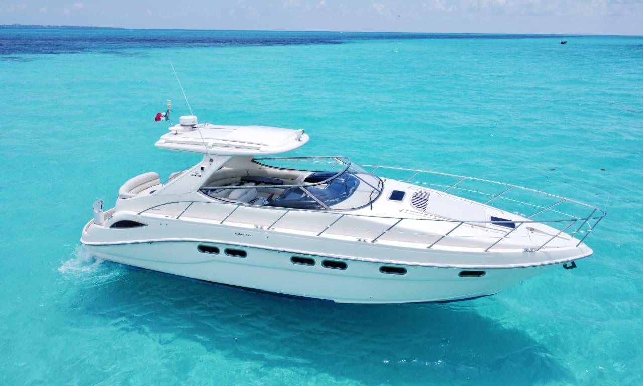 Renta del yate Slice of Life en Cancún