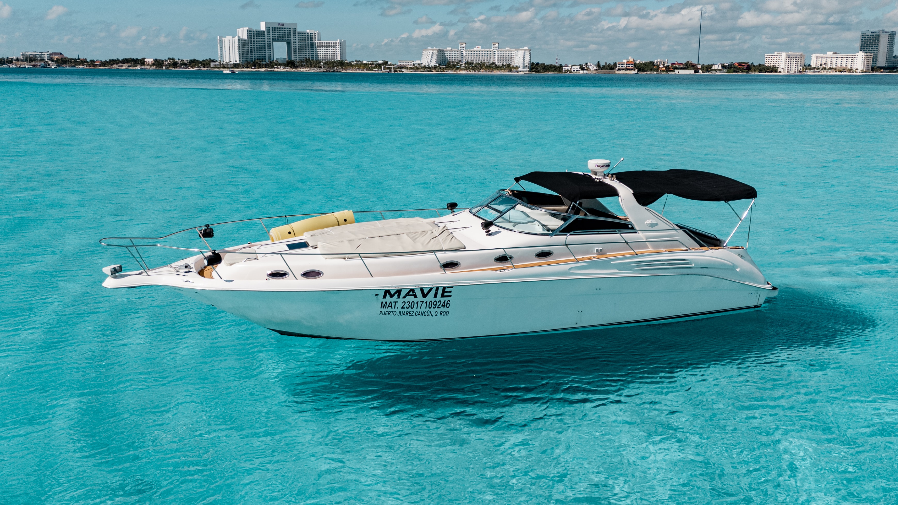 Sea Ray "MAVIE" — fotografía 1 de 11, renta de yate en Cancún